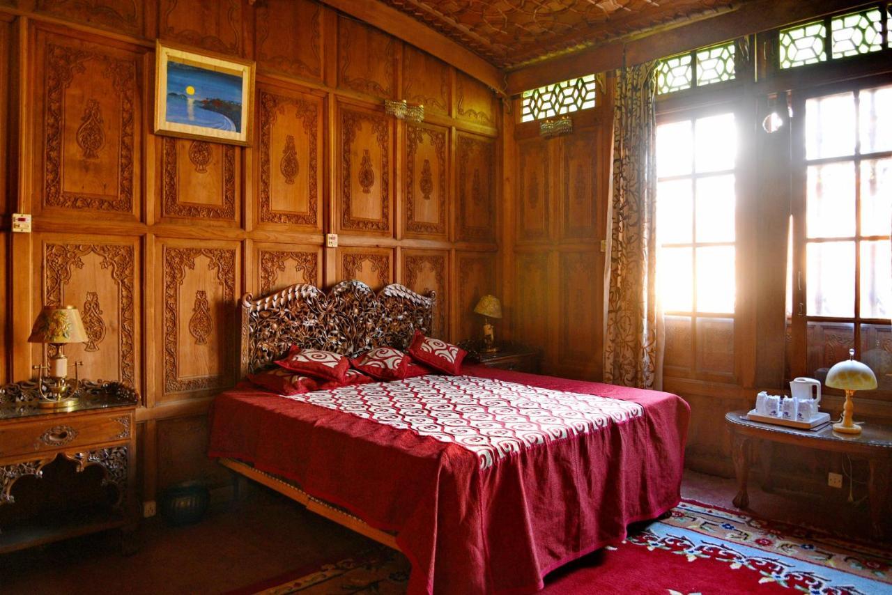 Hotel De Laila House Boat By Sterling Srīnagar Exteriér fotografie