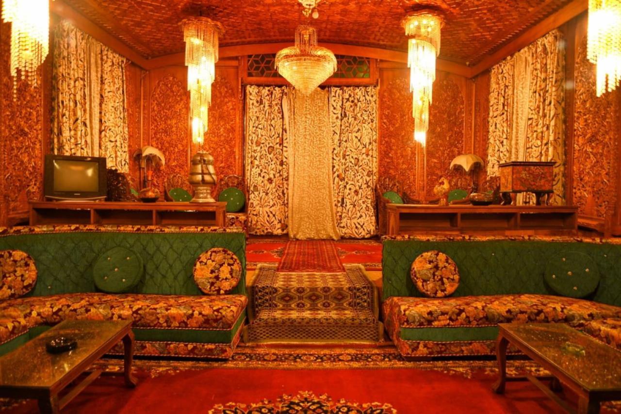 Hotel De Laila House Boat By Sterling Srīnagar Exteriér fotografie