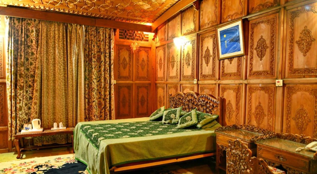 Hotel De Laila House Boat By Sterling Srīnagar Exteriér fotografie
