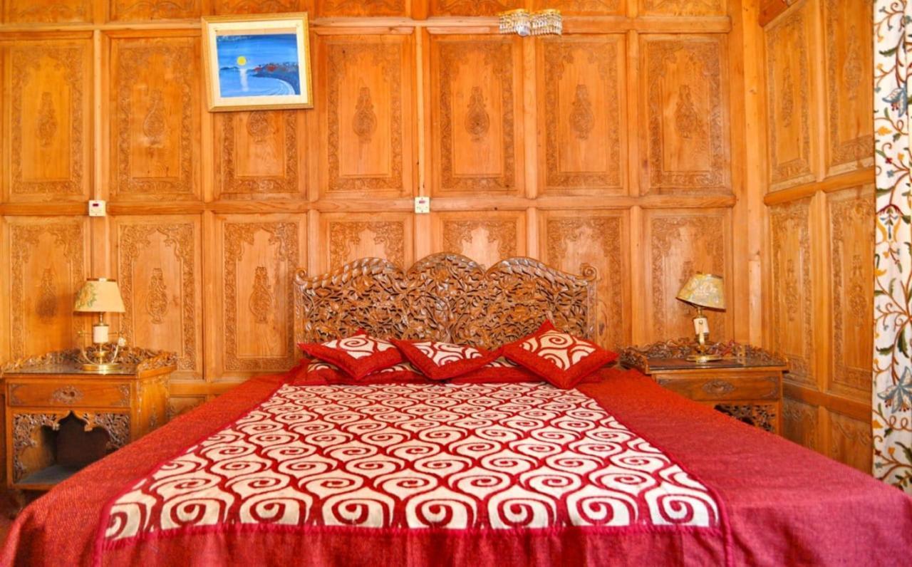 Hotel De Laila House Boat By Sterling Srīnagar Exteriér fotografie